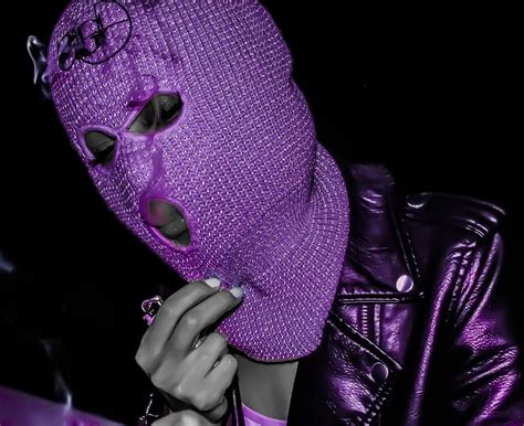 ski mask girl